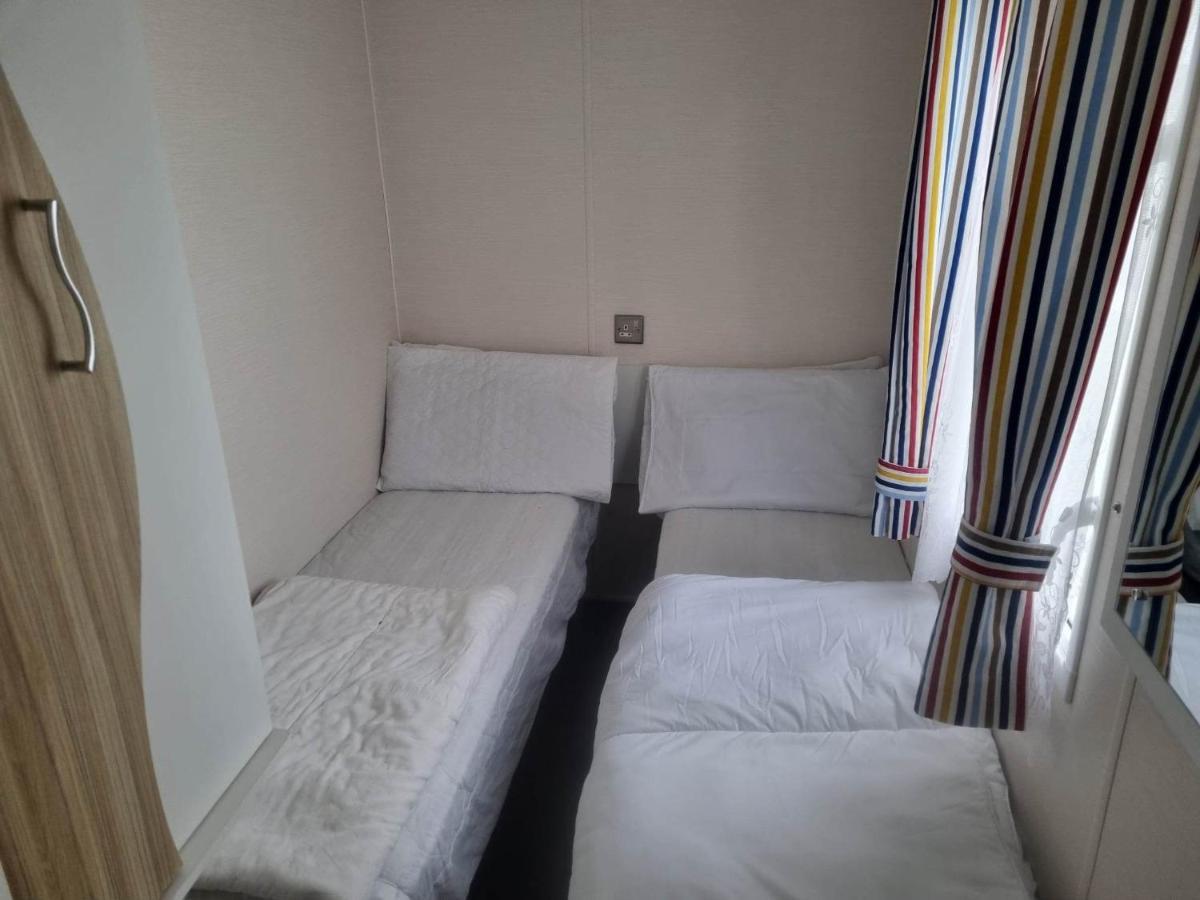 מלון 8 Berth Caravan Pg214 Golden Palm Chapel St Leonards מראה חיצוני תמונה